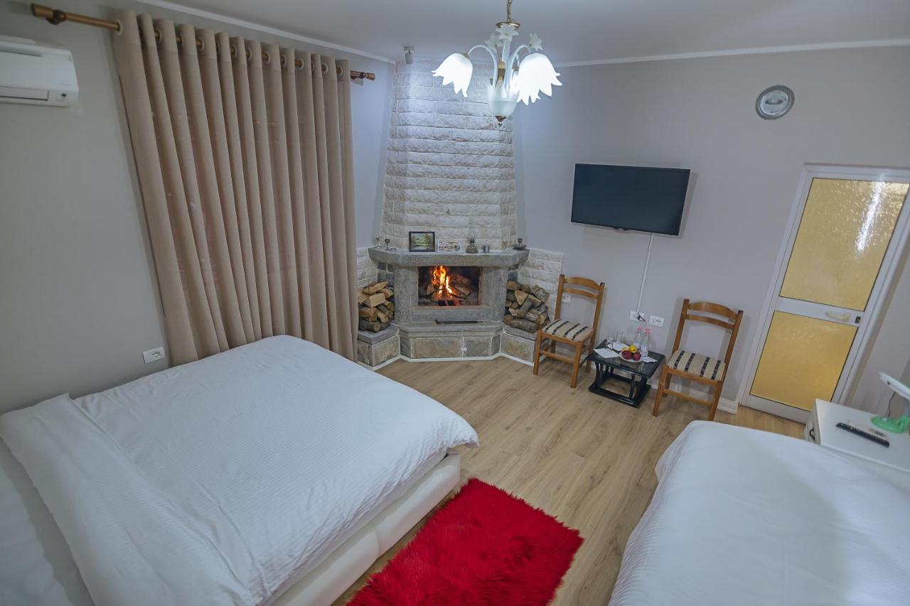 Vila 1 Korce Ngoại thất bức ảnh